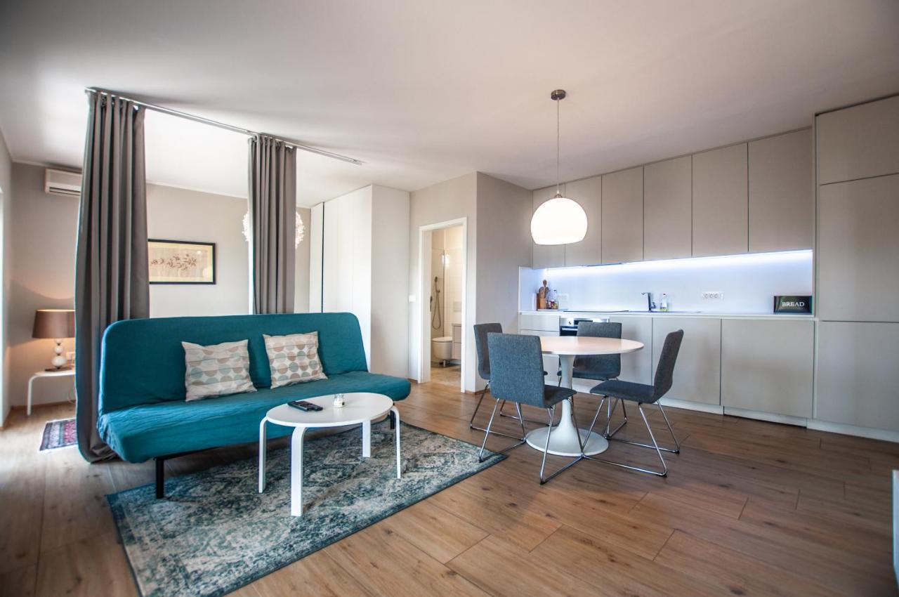 Sea View Apartments Debeli Rtic アンカラン エクステリア 写真