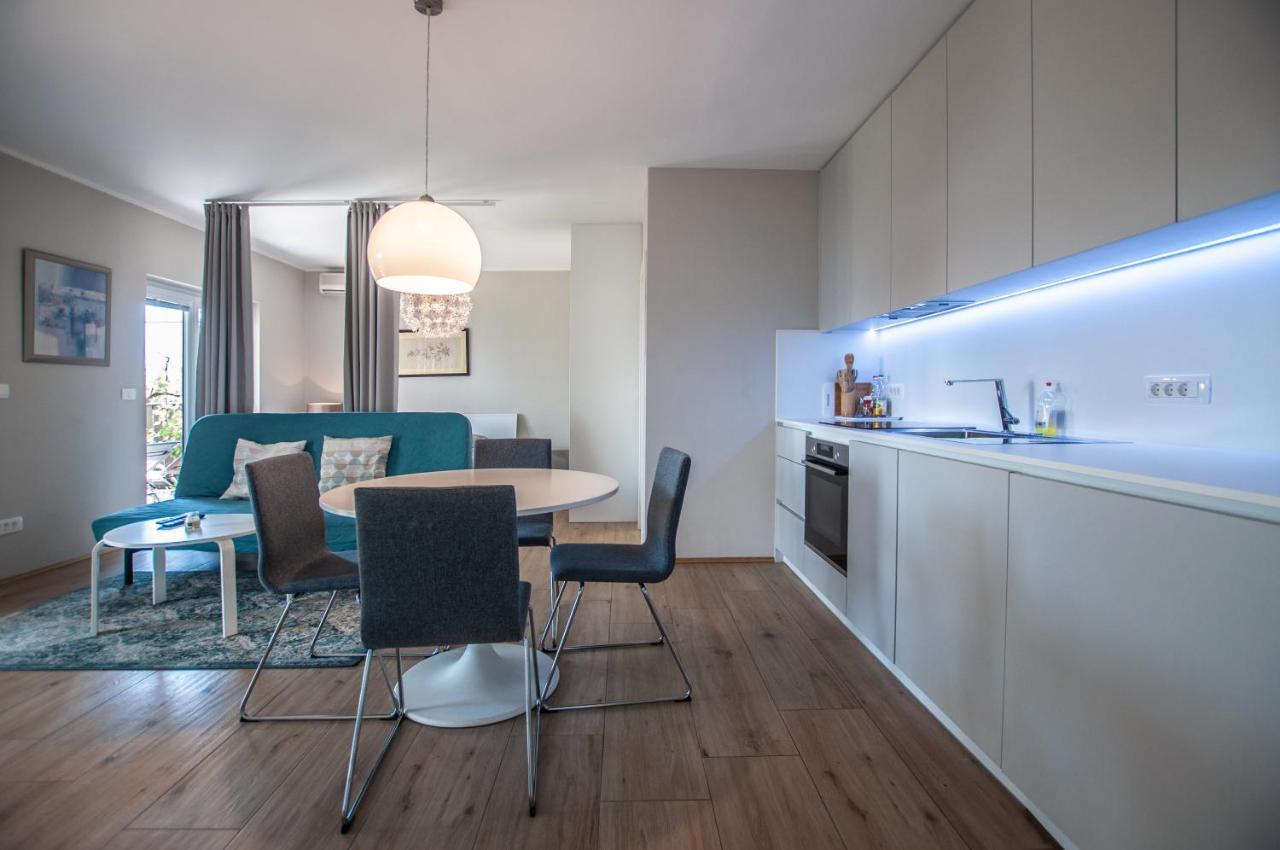 Sea View Apartments Debeli Rtic アンカラン エクステリア 写真