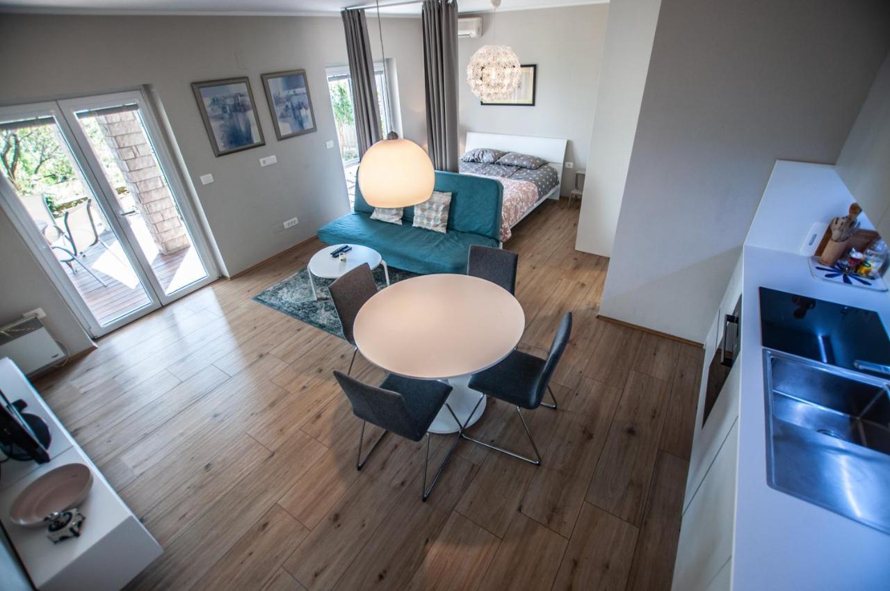 Sea View Apartments Debeli Rtic アンカラン エクステリア 写真