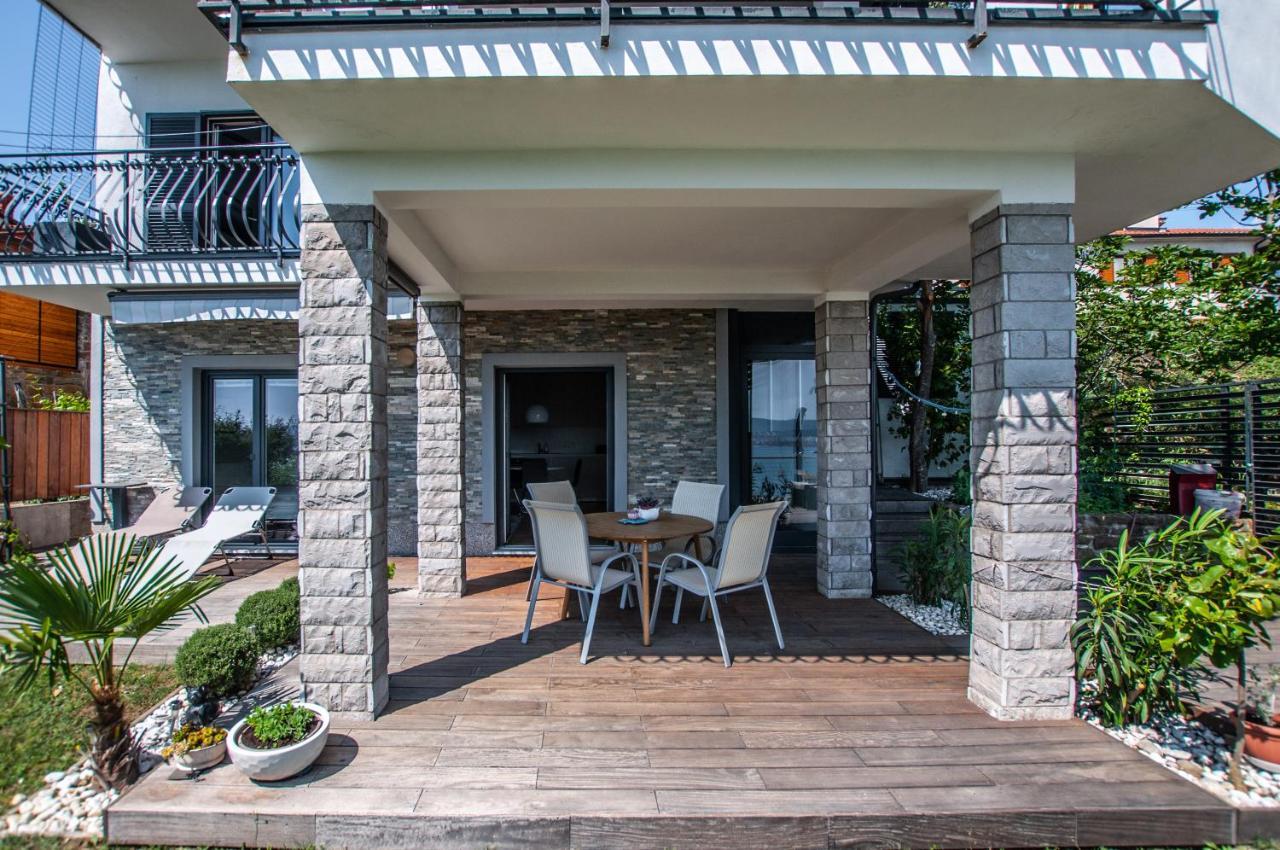 Sea View Apartments Debeli Rtic アンカラン エクステリア 写真